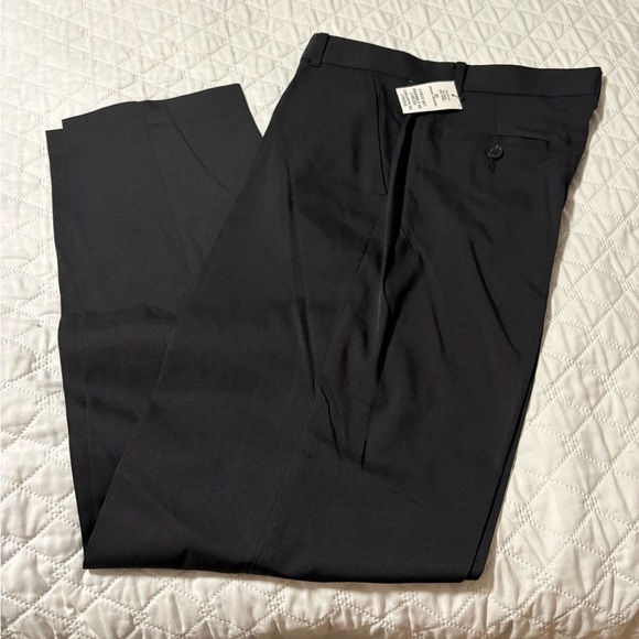 NWT Calvin Klein Boys 2 Piece Black Suit - Picture 10 of 12
